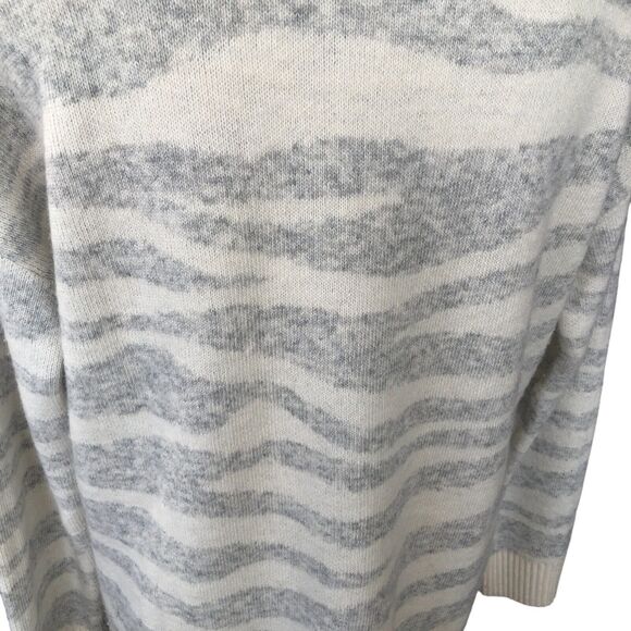 Ann Taylor Loft Gray White Wool Blend Zebra Striped Cozy Soft Tunic Sweater XS - Picture 6 of 12